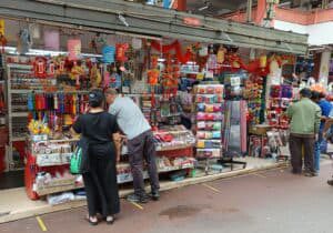 Standalone pushcart stall on Sago Street at the Chinatown Street Market, Singapore